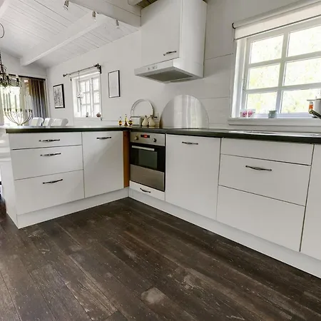 Three-bedroom Holiday In