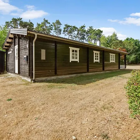 Three-bedroom Holiday In 펜션 *